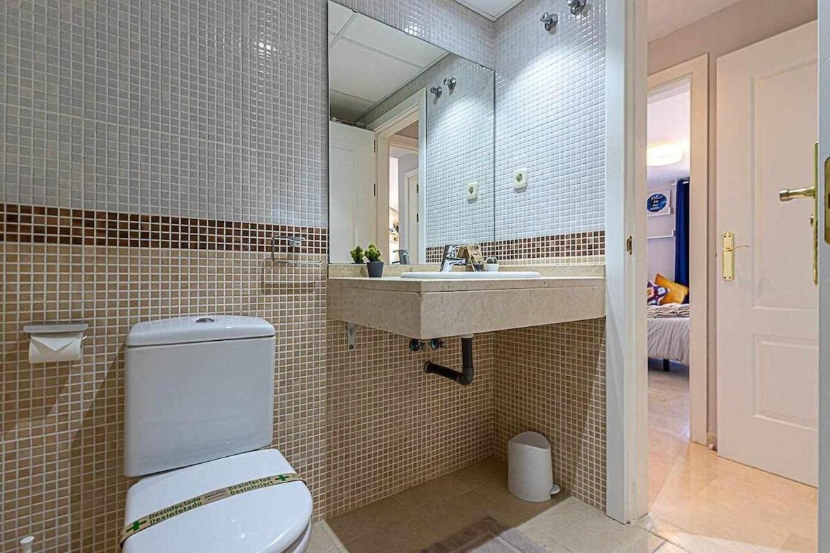 797 Holiday Rentals - Moderno Piso Para 5 Con Hermosas Vistas Benalmádena Exterior foto